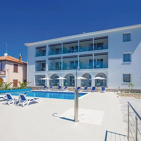 1 Bedroom Gorgeous In *