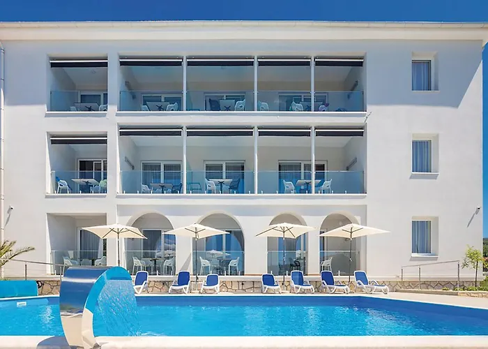 1 Bedroom Gorgeous In * Punat