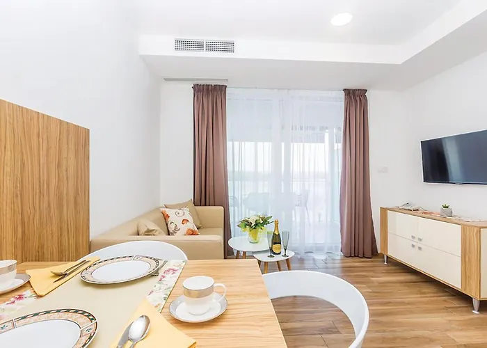 1 Bedroom Gorgeous In * Punat