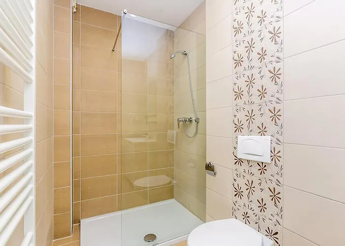 1 Bedroom Gorgeous In * Punat
